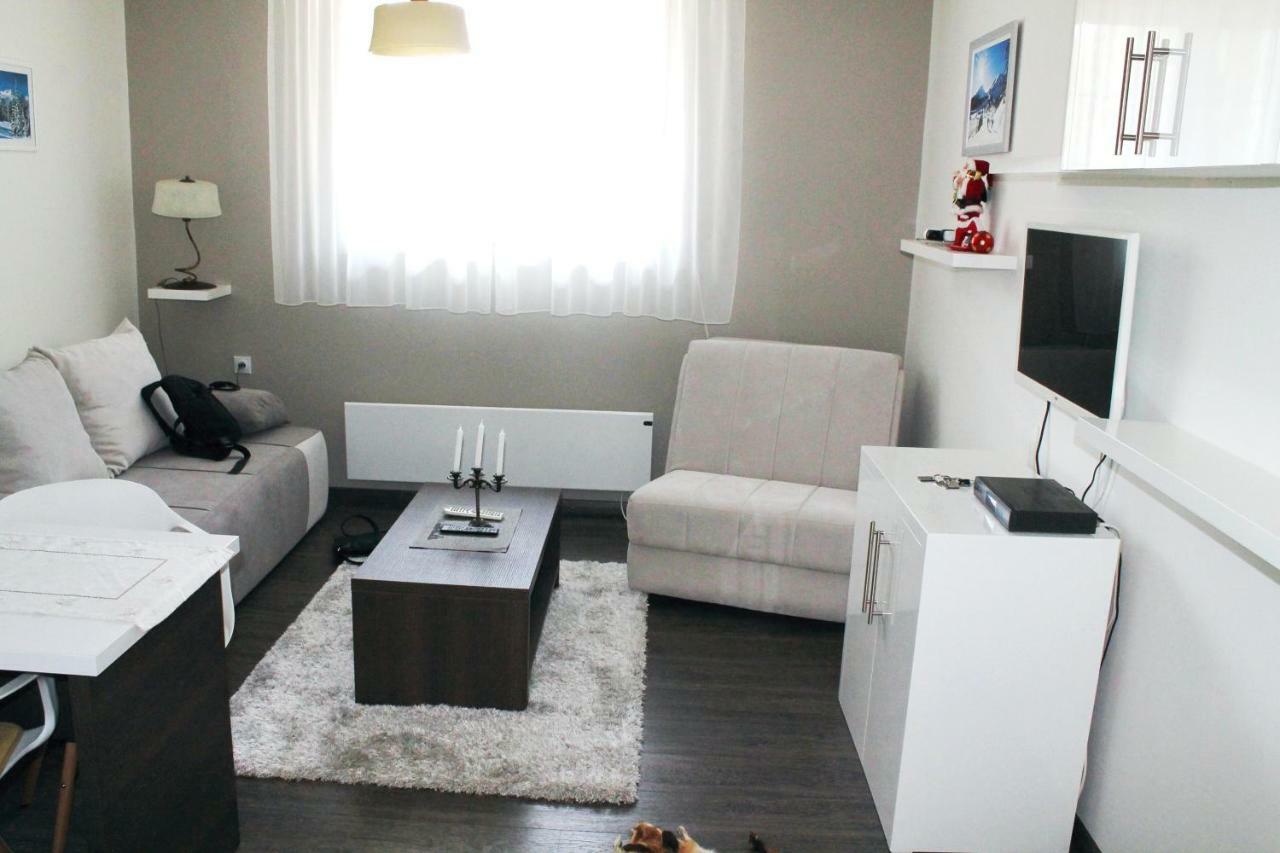 Uni Kop Apartment Brzece Exterior photo